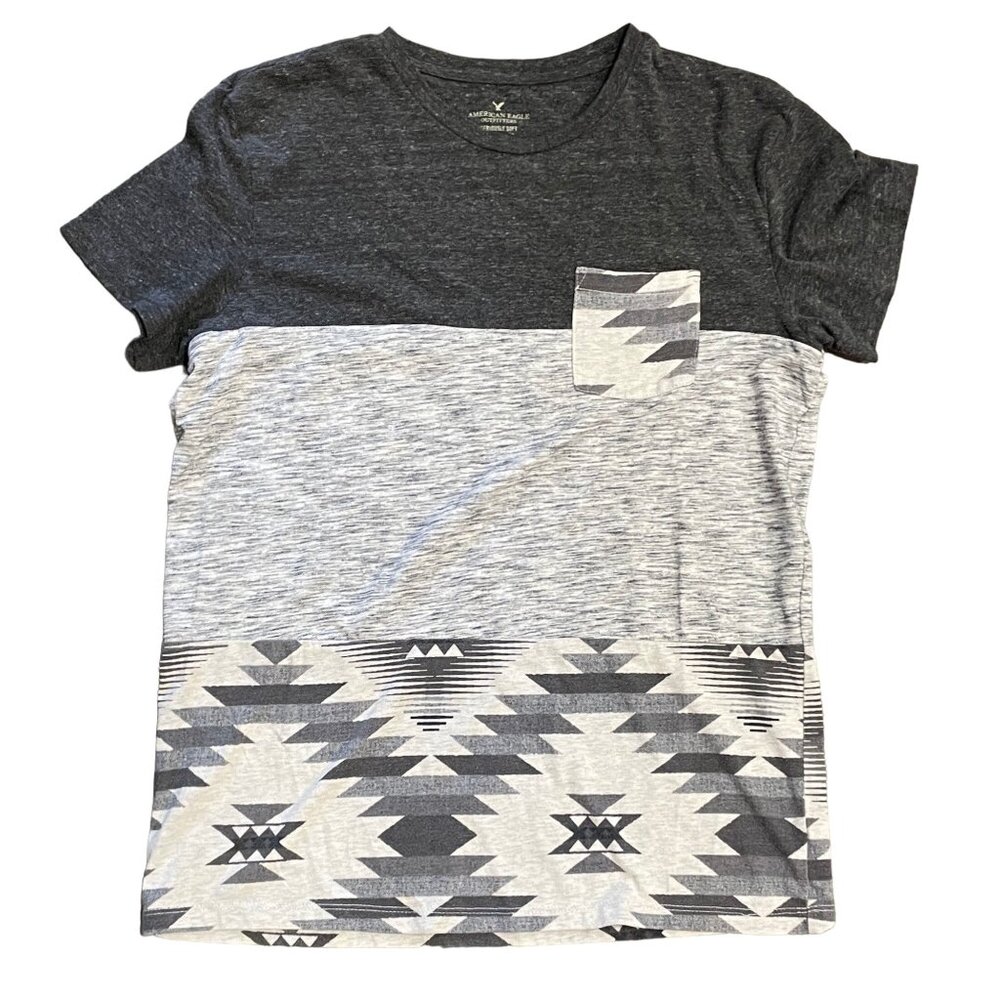 American Eagle Mens M Gray Aztec Short Sleeve Pocket TShirt Classic Fit Top